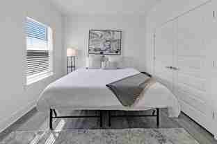 202 Oak St Se #B - Photo 1 of 1