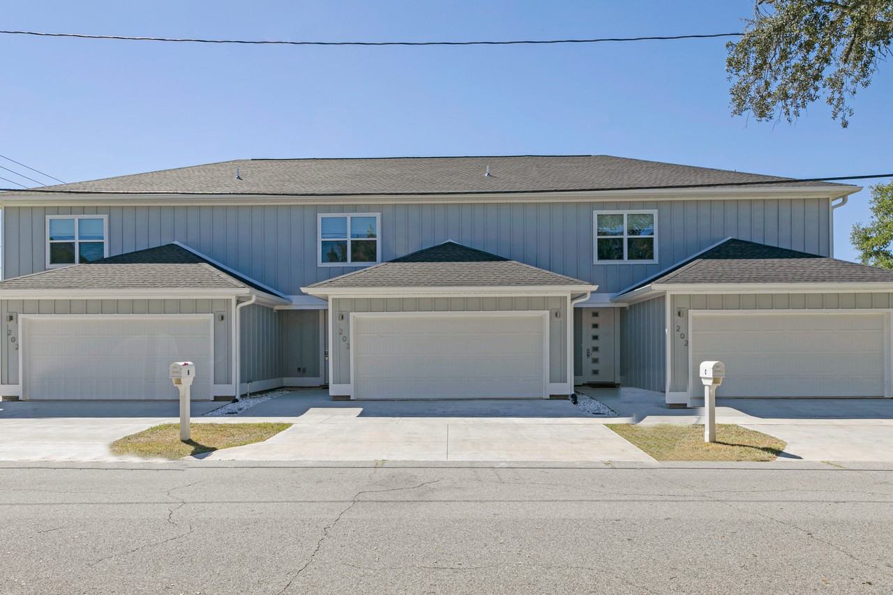 202 Oak St Se #B - Photo 5 of 37