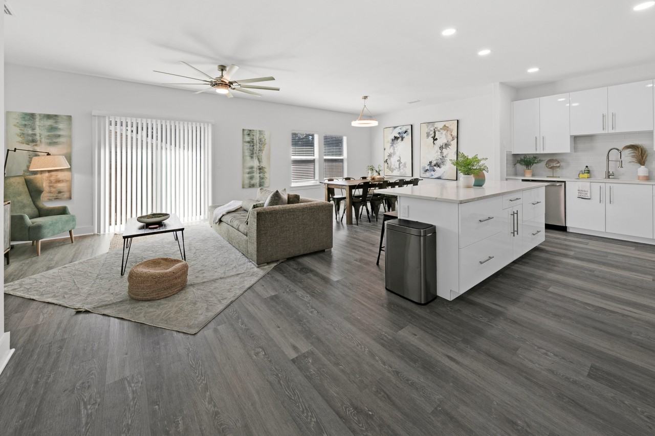 202 Oak St Se #B - Photo 6 of 37