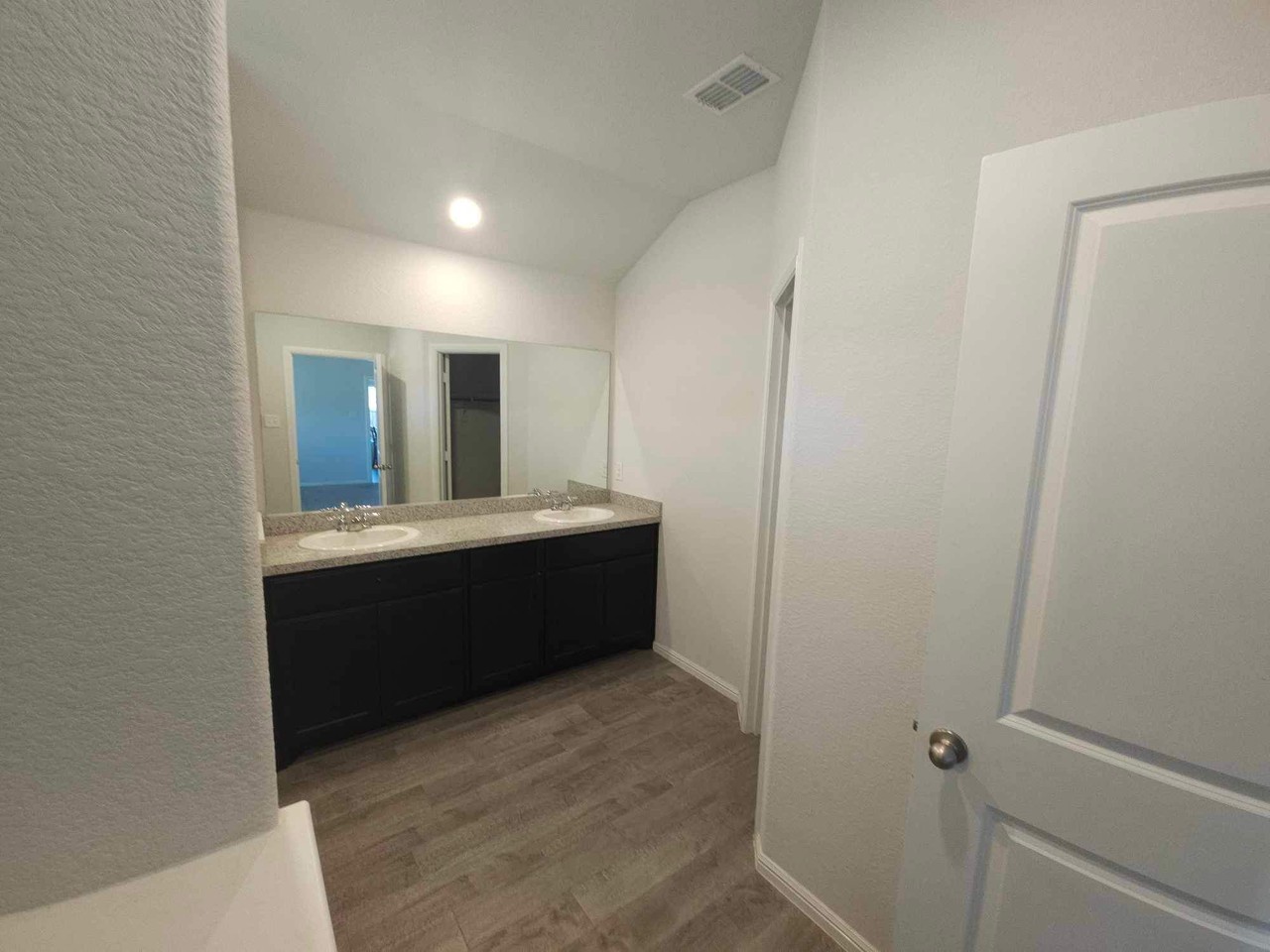 9724 Apex Dr #NA - Photo 2 of 10