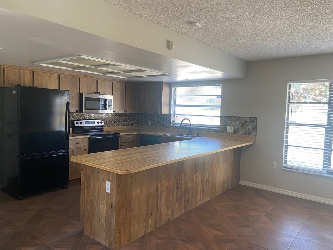 1860 Lake Hill Cir #NA - Photo 6 of 24