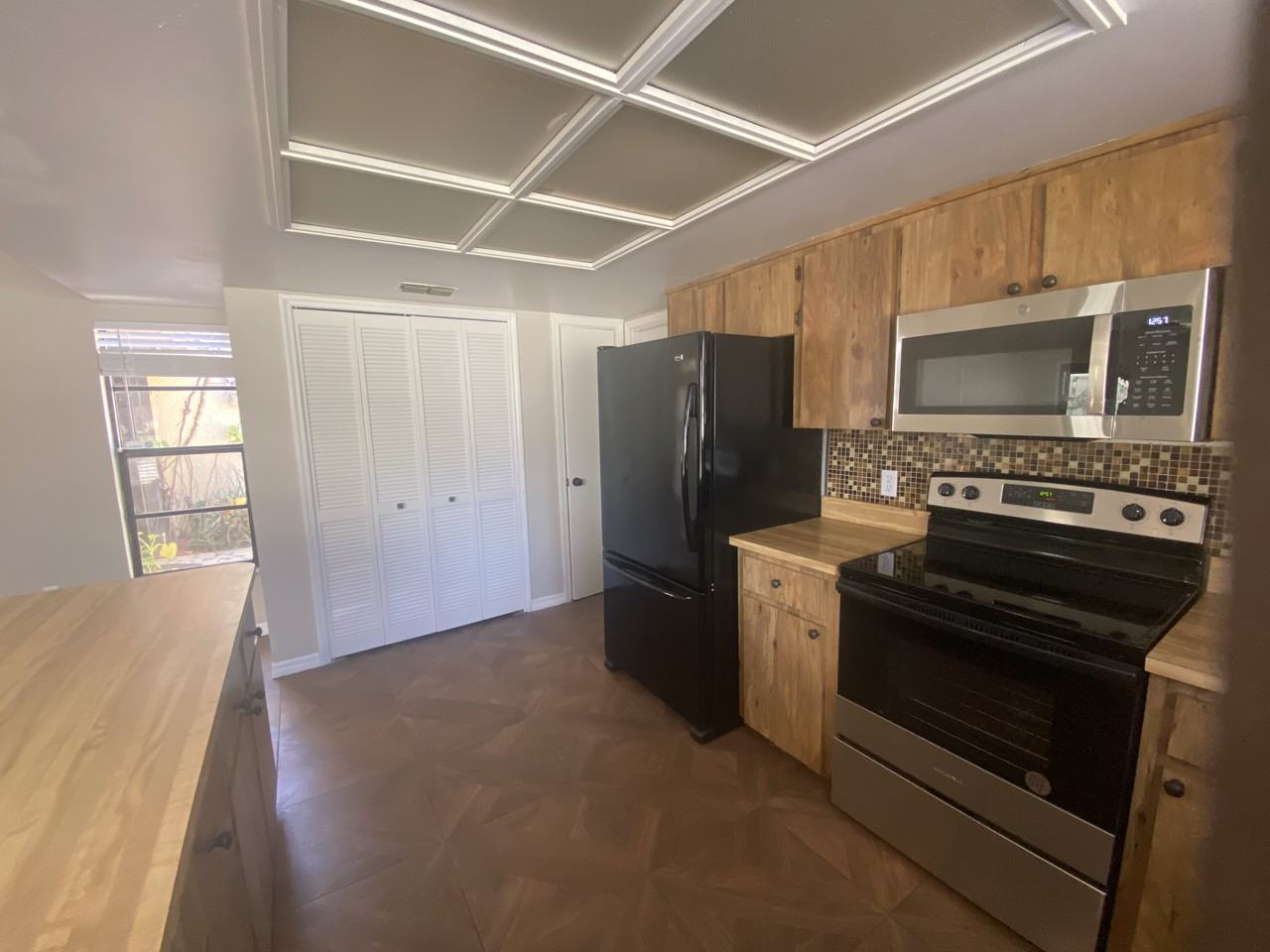 1860 Lake Hill Cir #NA - Photo 7 of 24