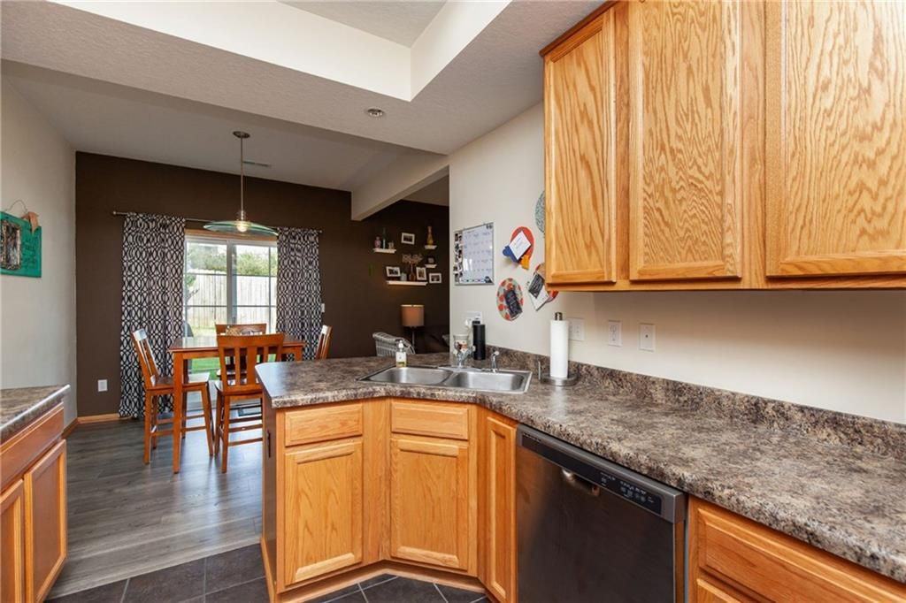 946 Red Hawk Way Se #1 - Photo 5 of 14