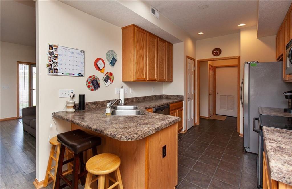 946 Red Hawk Way Se #1 - Photo 6 of 14