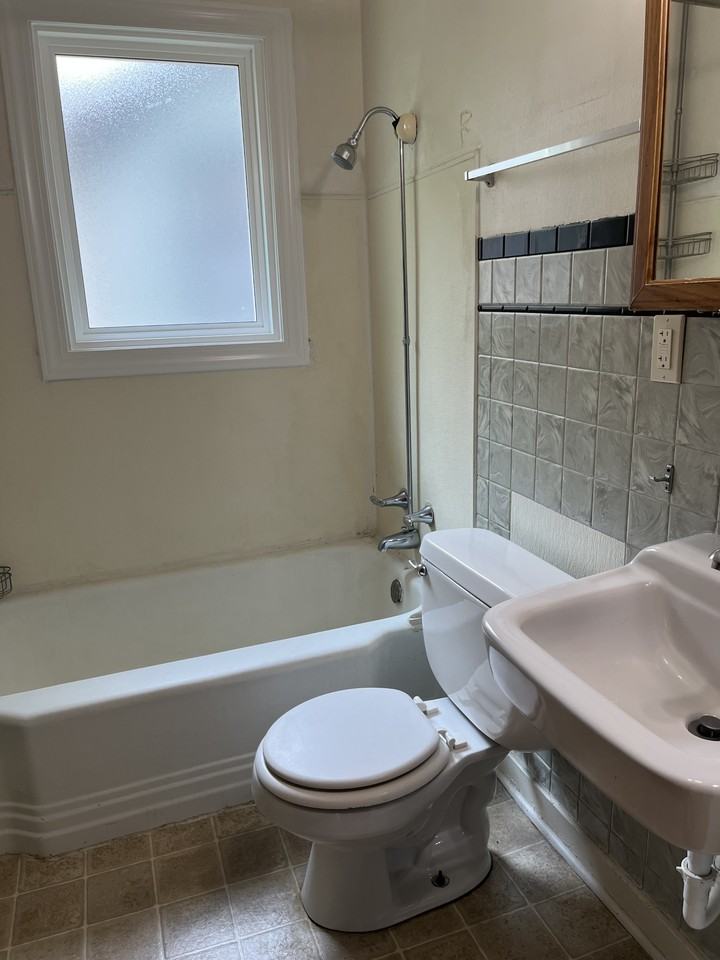 21 N Baldwin St #2 - Photo 6 of 8