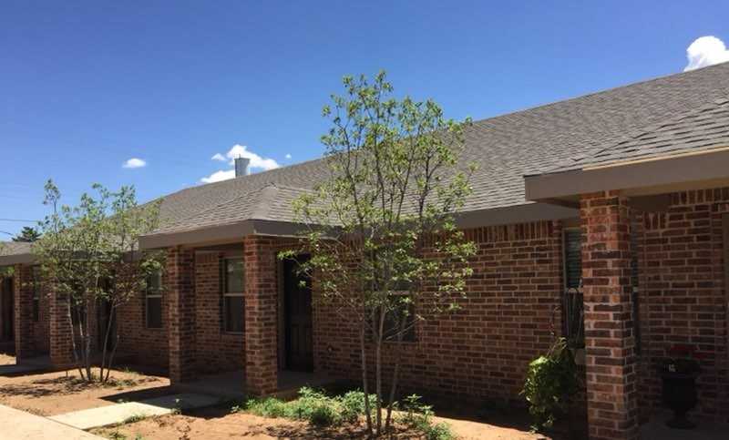 405 2nd St #C - Photo 2 of 10