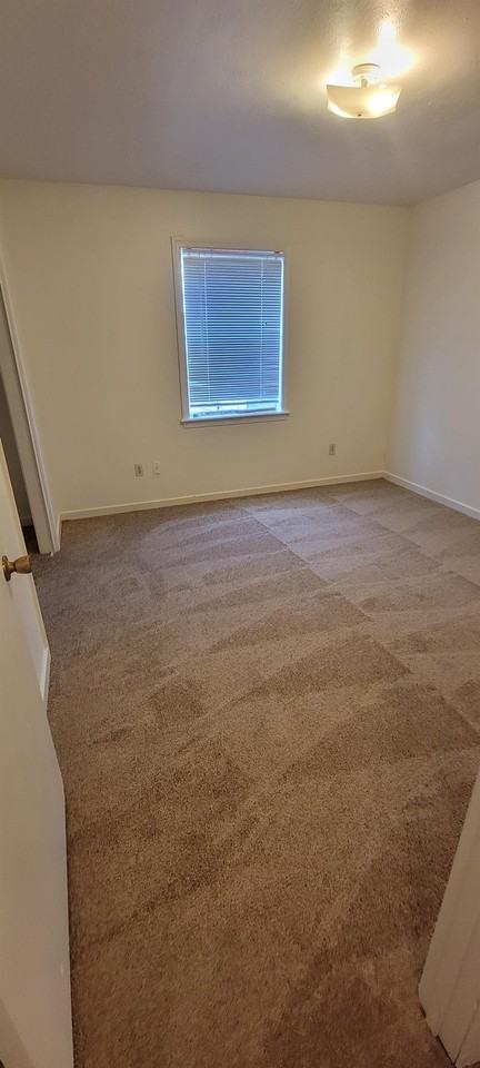 117 Crestwood Cv #B - Photo 5 of 8