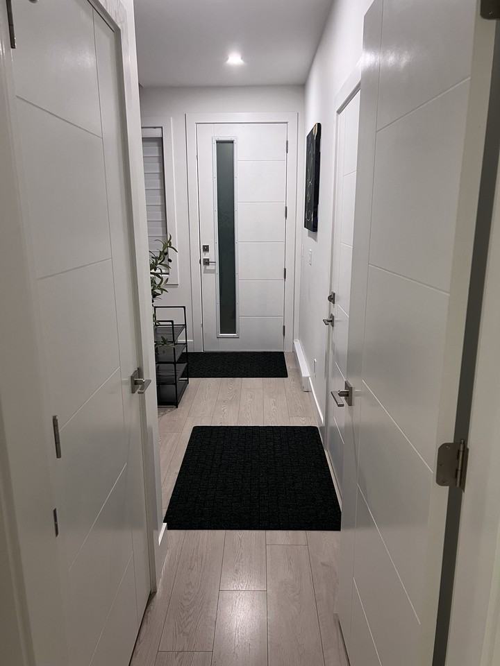 977 Peace Keeping Crescent - Photo 2 of 26