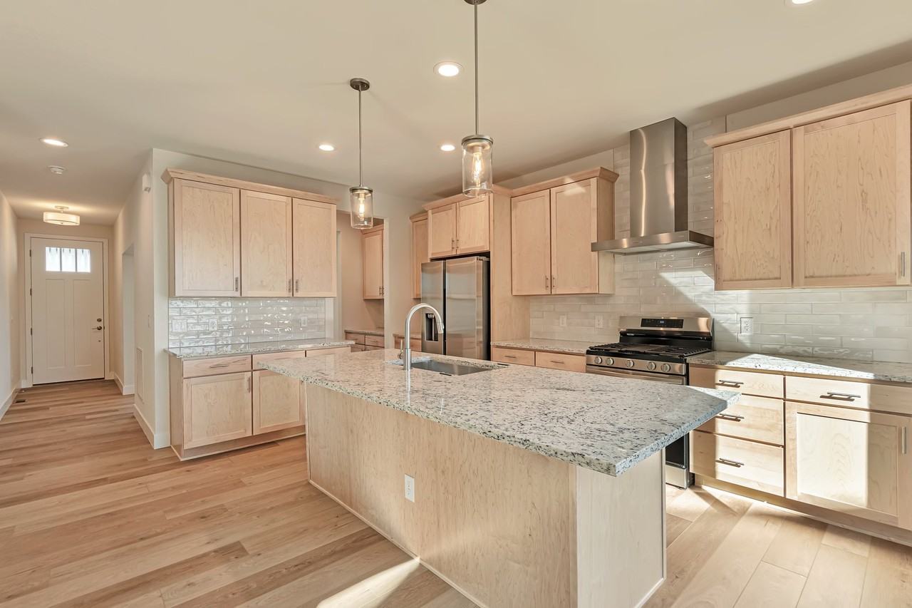 394 Blackfoot St #1 - Photo 6 of 33
