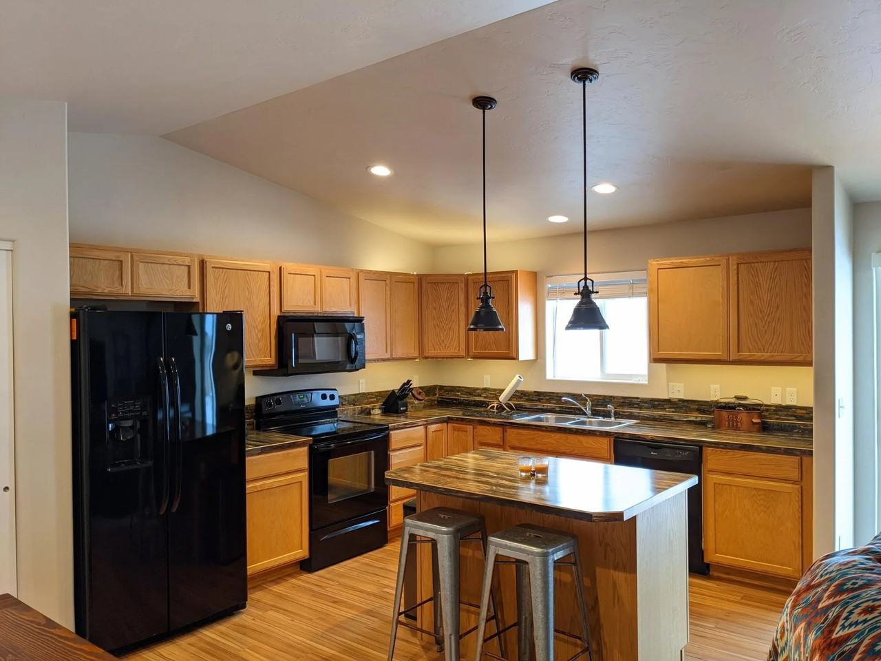 379 Bismark St #379 - Photo 2 of 8