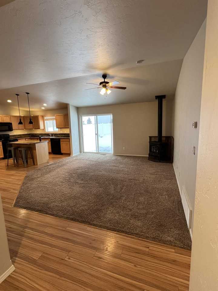 379 Bismark St #379 - Photo 3 of 8