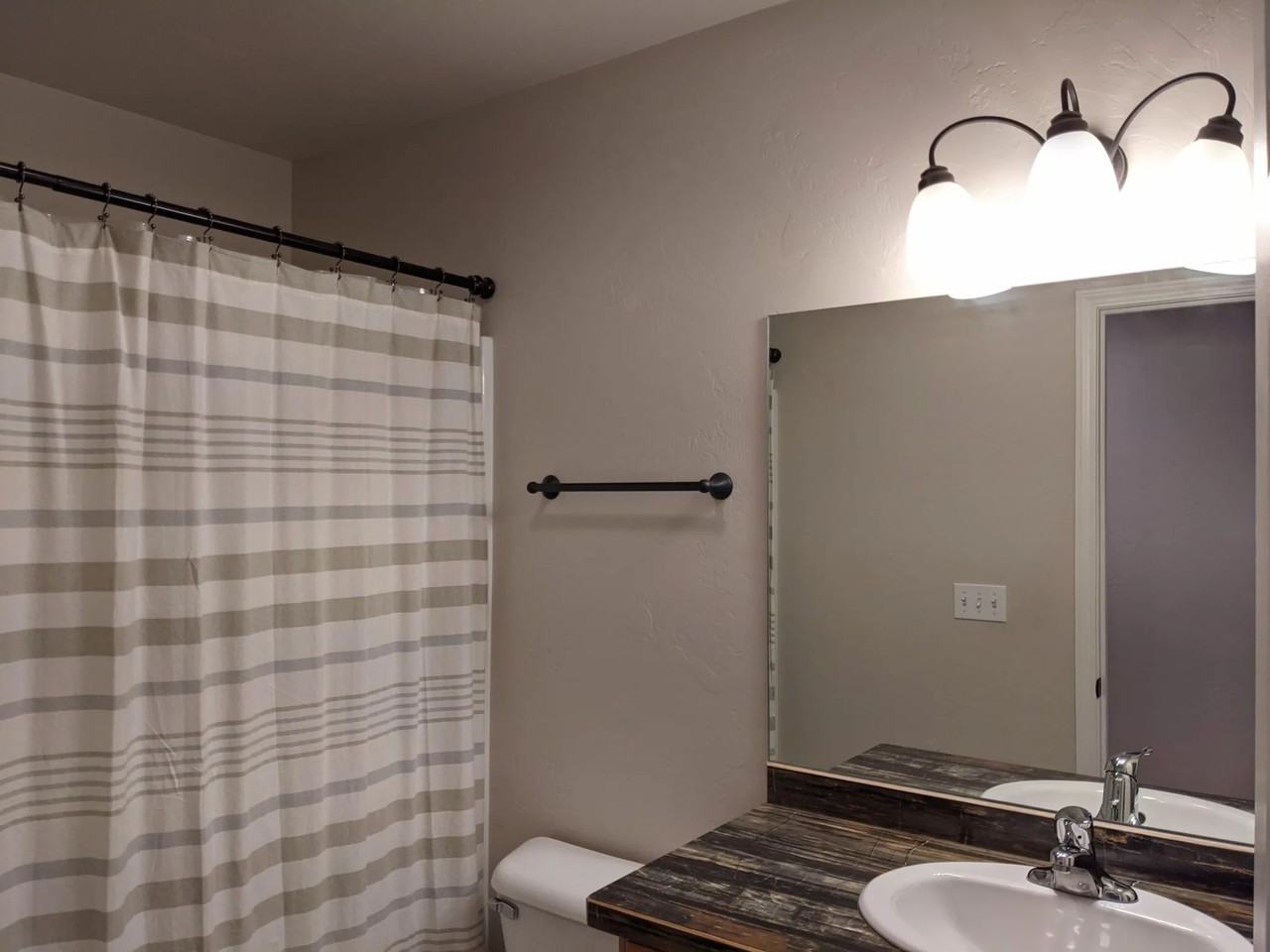 379 Bismark St #379 - Photo 6 of 8