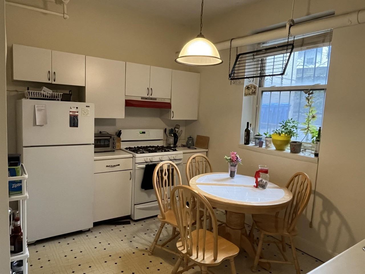 1666 Commonwealth AveApt. 15 #15 - Photo 3 of 7