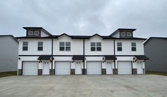 featured image of 1020 Glenkirk Dr #C