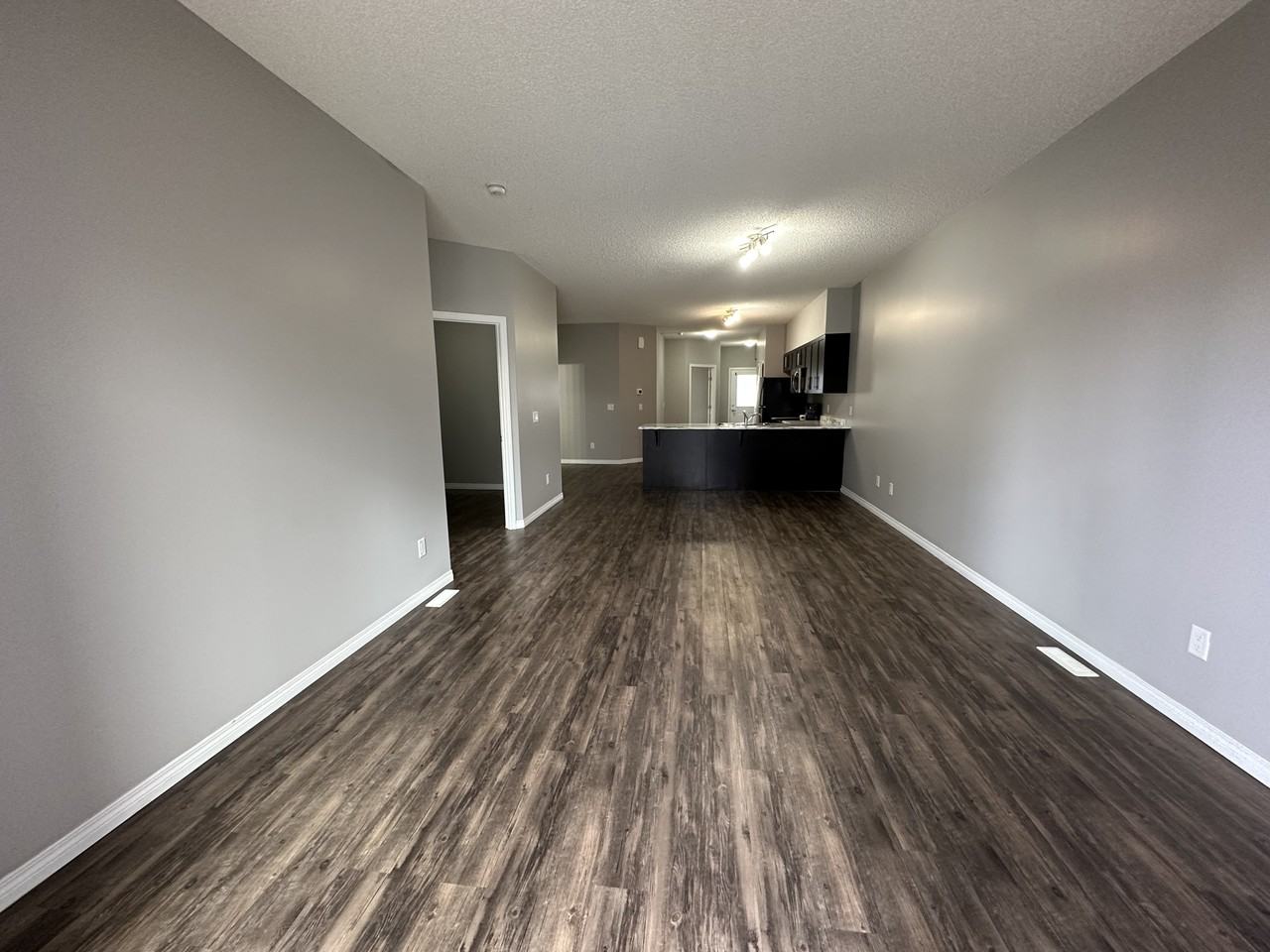 Carriage Homes/Apartments for Rent | West Edmonton - Photo 5 of 43