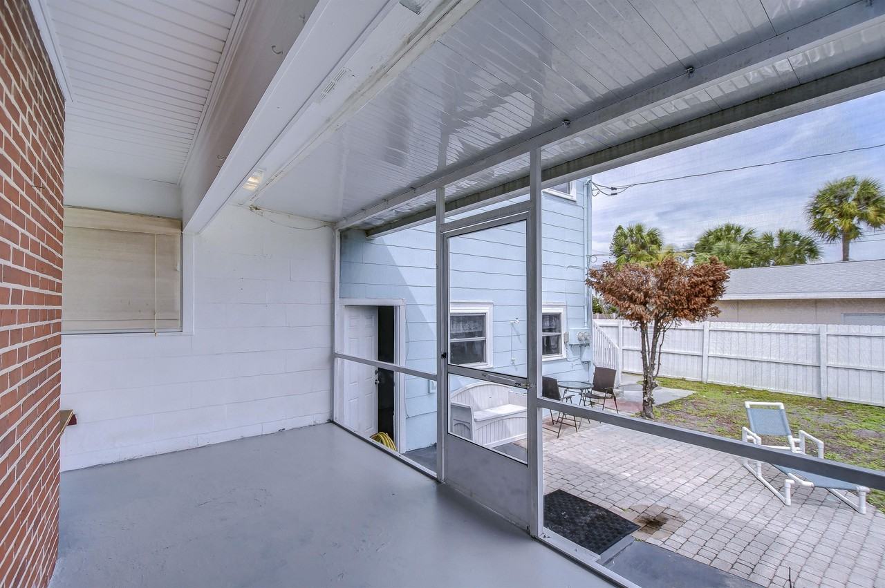 5737 Shore Blvd S #1 - Photo 6 of 10