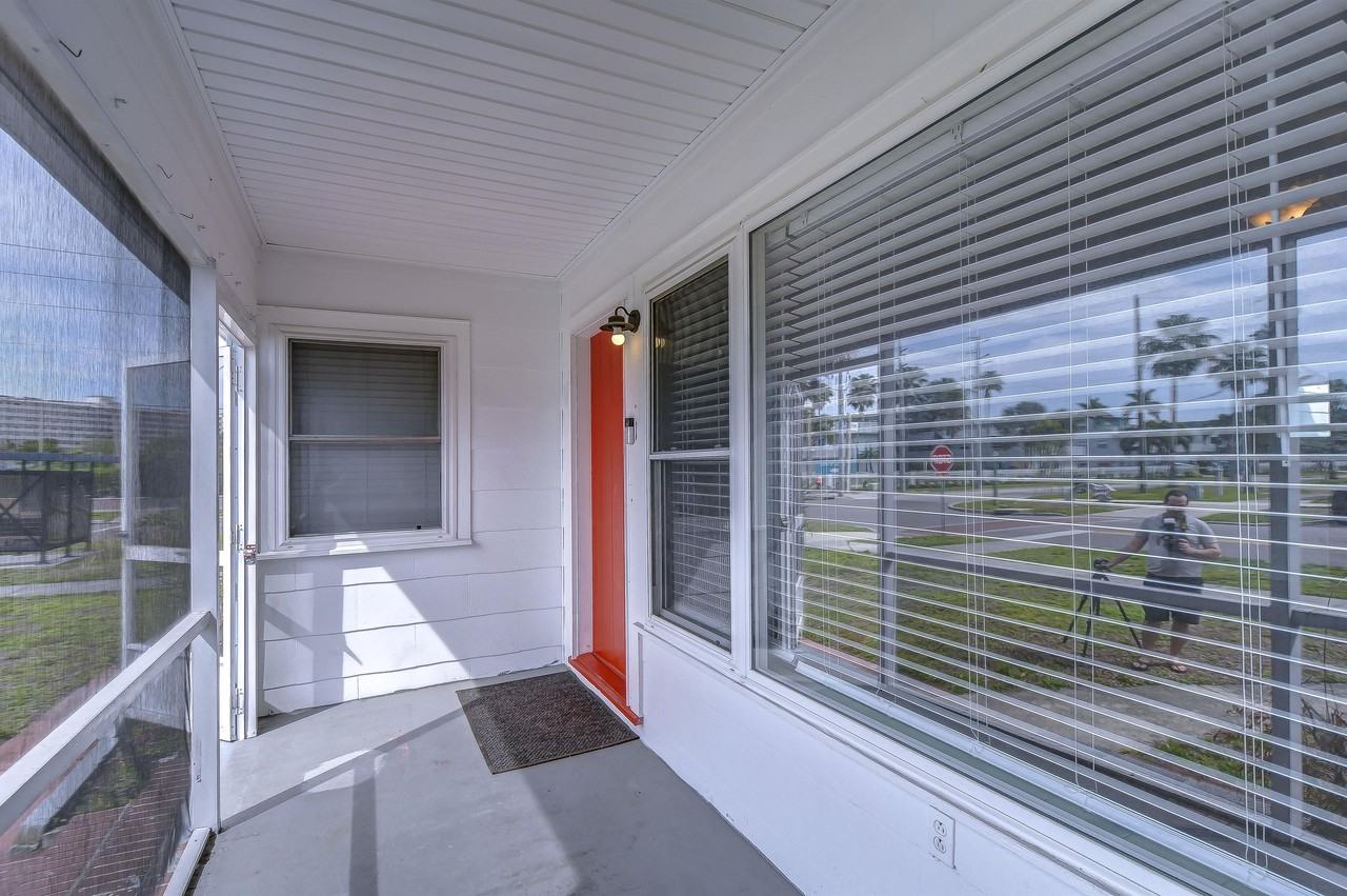 5737 Shore Blvd S #1 - Photo 5 of 10