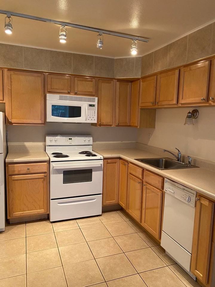 2939 Marine Street - Photo 3 of 13