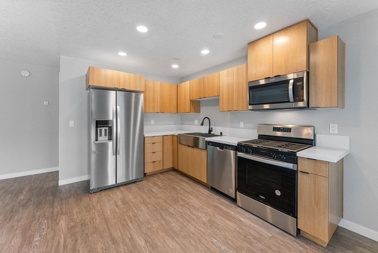 Stonybrook Apartment Homes - Photo 3 of 37