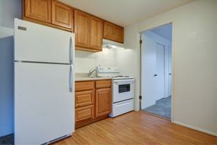 310 Se Midway Blvd #111 - Photo 1 of 1
