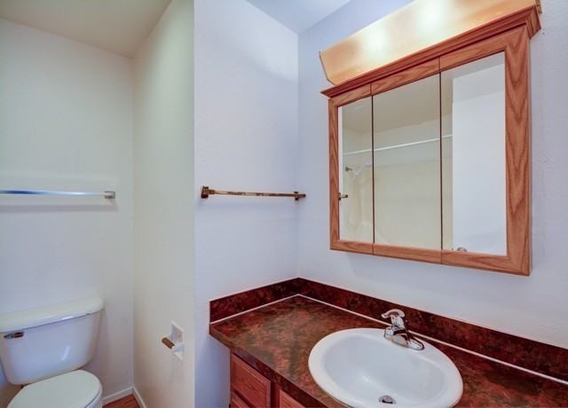 310 Se Midway Blvd #111 - Photo 5 of 10