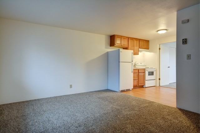 310 Se Midway Blvd #111 - Photo 6 of 10