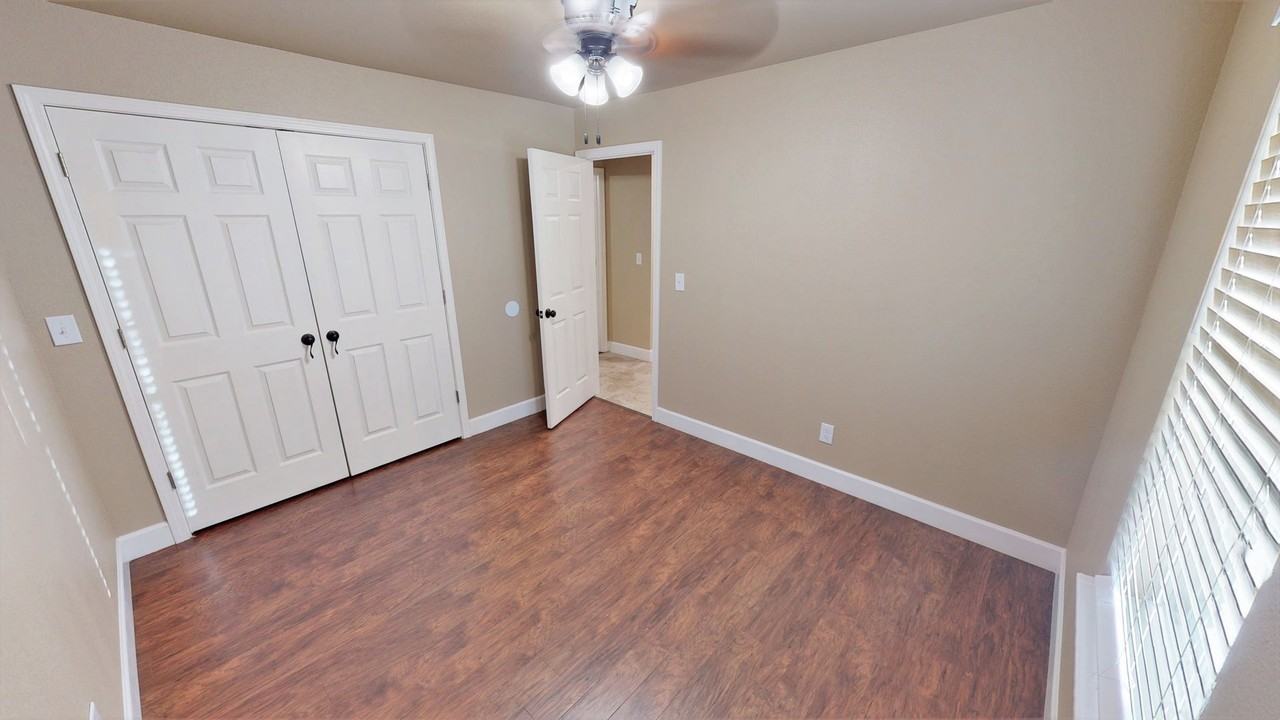 BROOK DUPLEXES - Photo 6 of 50