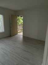 525-33A - Photo 1 of 1