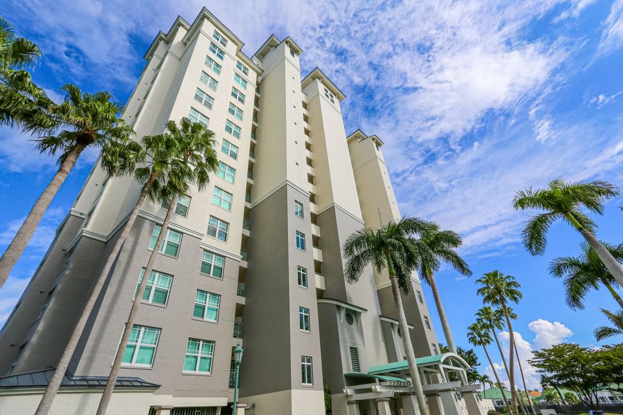 430 Cove Tower Dr #1202 - Photo 4 of 50