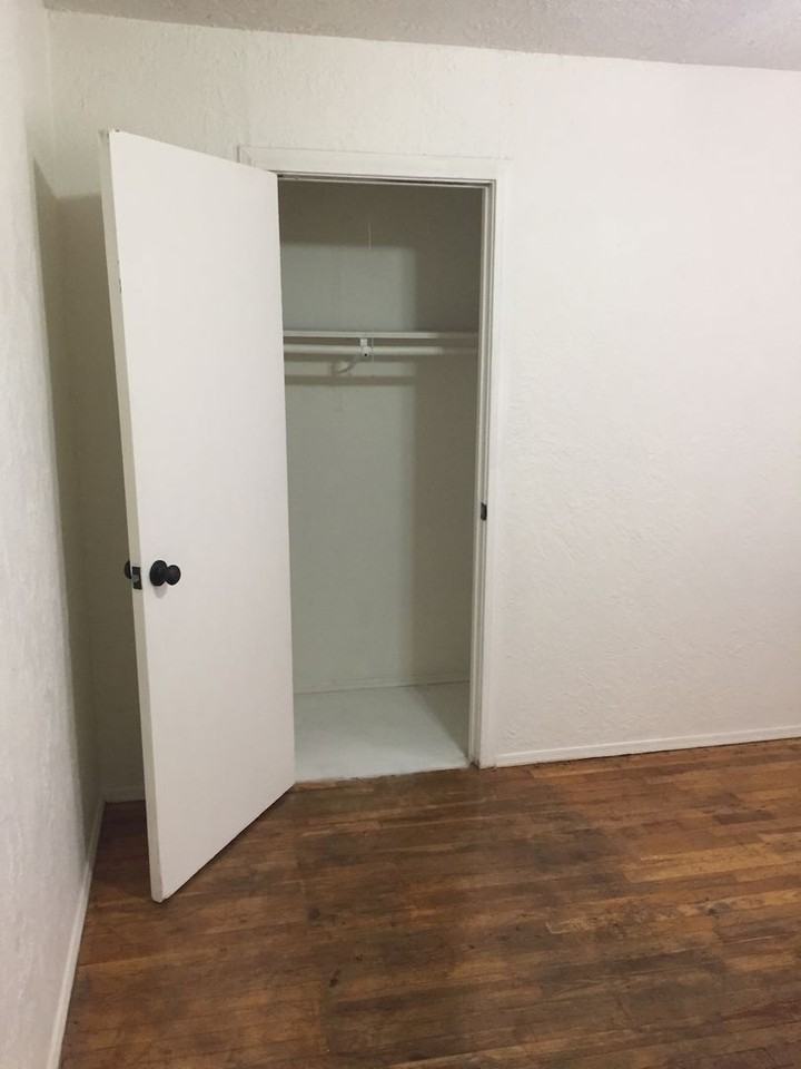 380 E 17th St - Photo 2 of 20