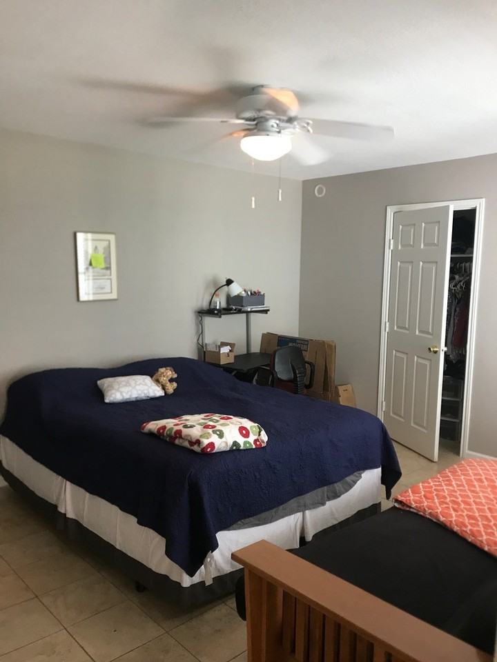 402 Towne Park Trl - Photo 4 of 13