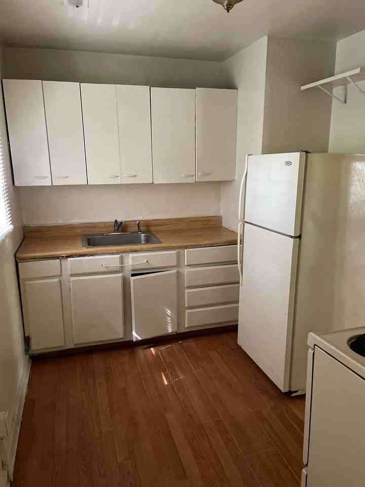 3675 Yale Ave - Photo 3 of 7
