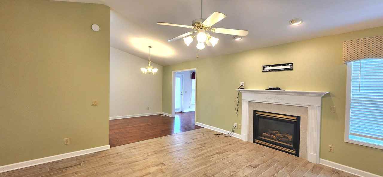 112 Southgate Ln - Photo 3 of 18