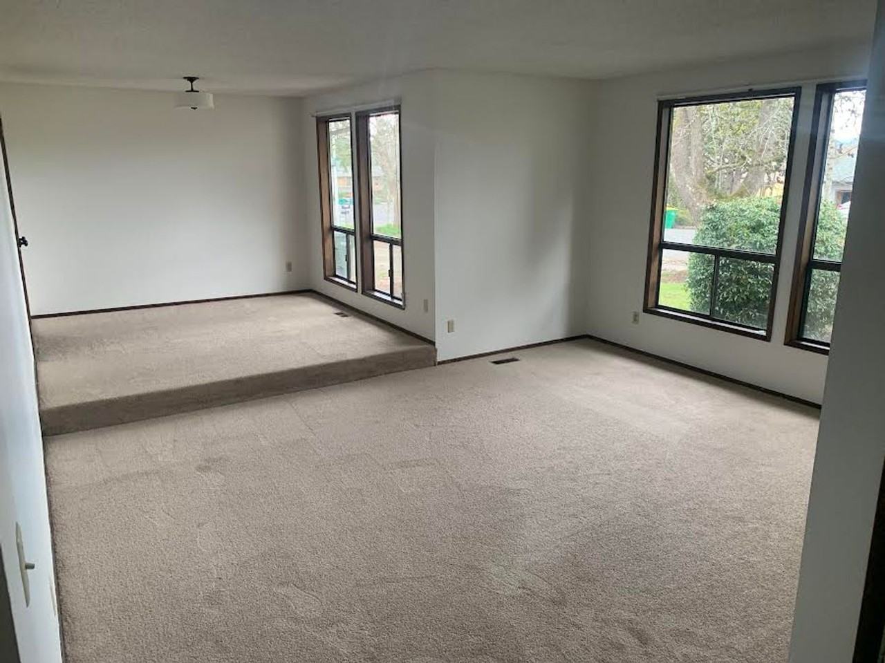 9635 Sw Robbins Dr - Photo 4 of 10