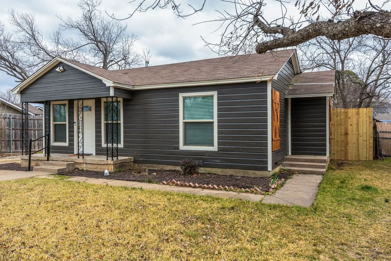 819 Truman St - Photo 2 of 25