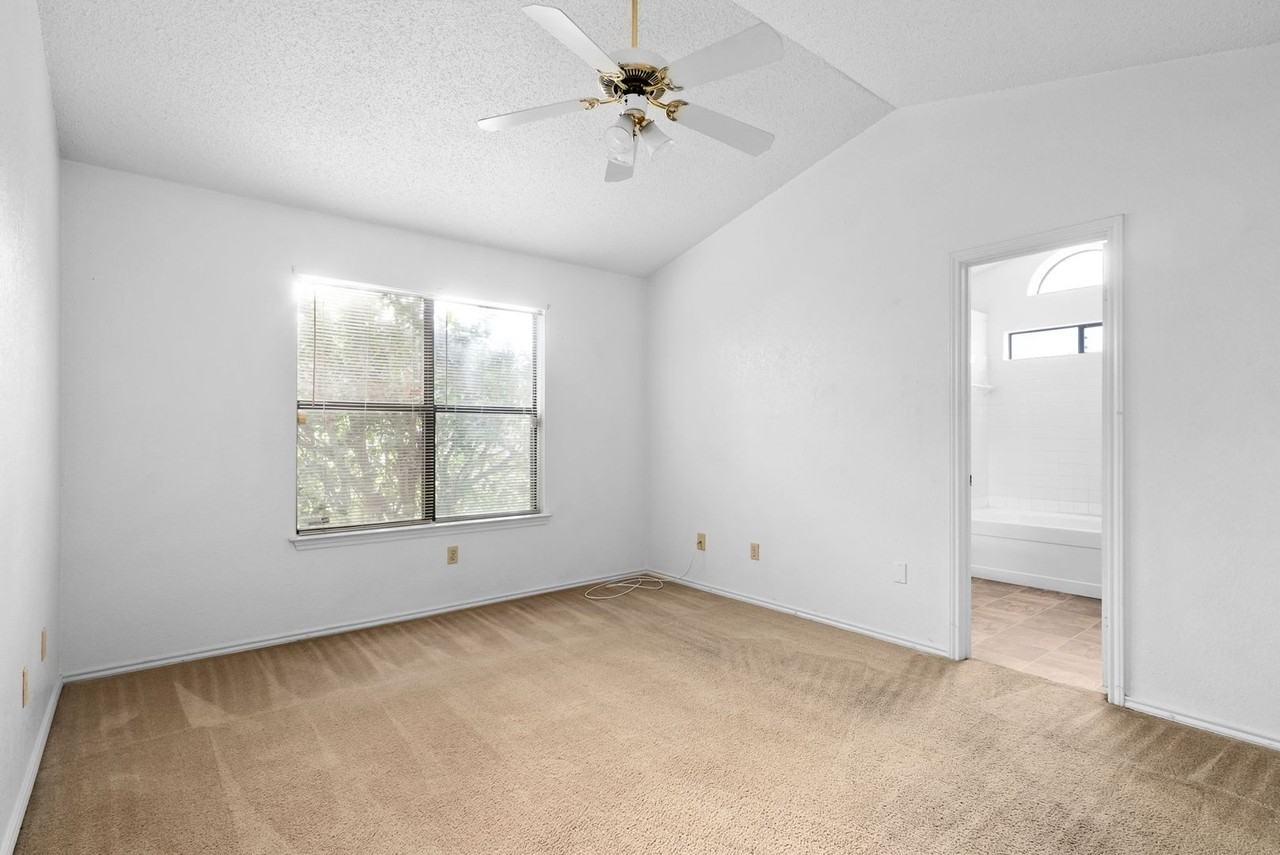 4203 Vicki Dr - Photo 6 of 15