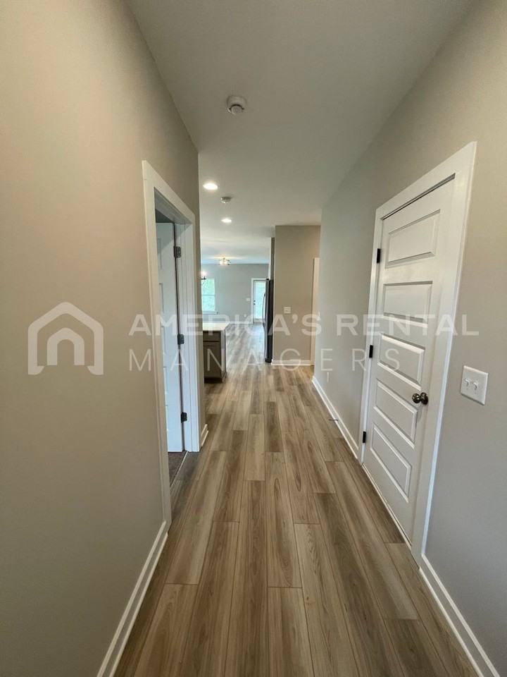 9301 Havenridge Loop - Photo 2 of 30