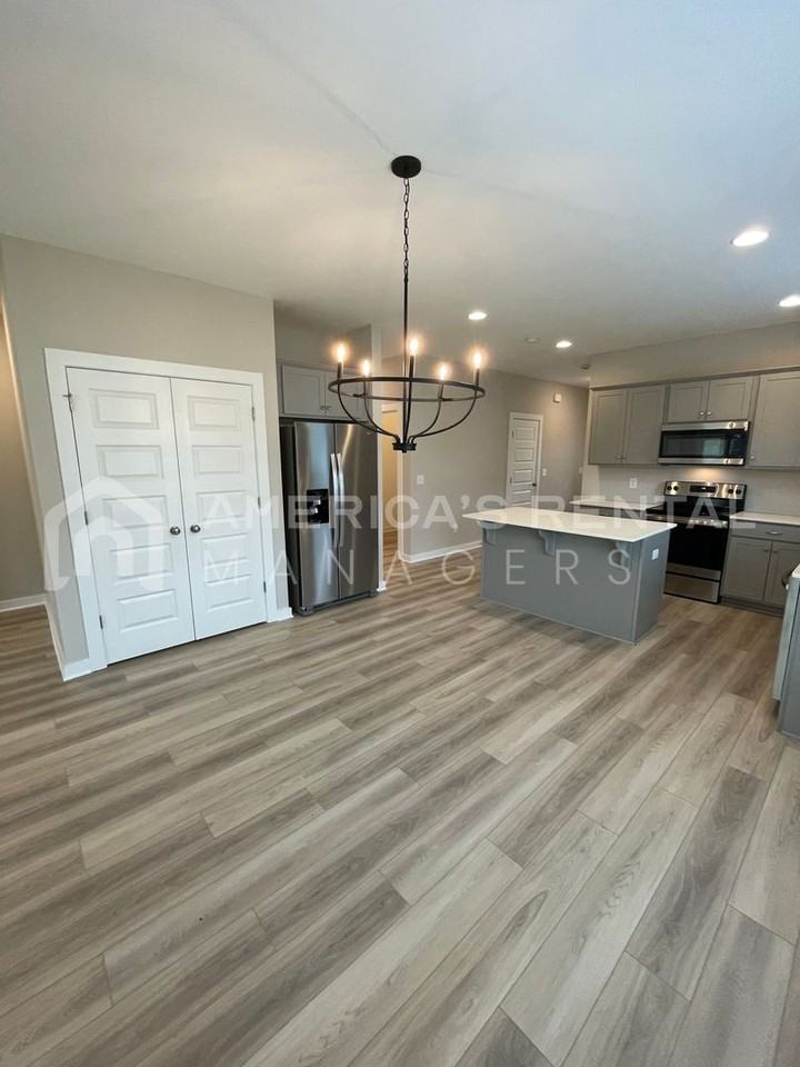 9301 Havenridge Loop - Photo 5 of 30