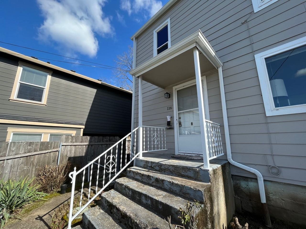 116 Ne 57th Ave - Photo 2 of 24