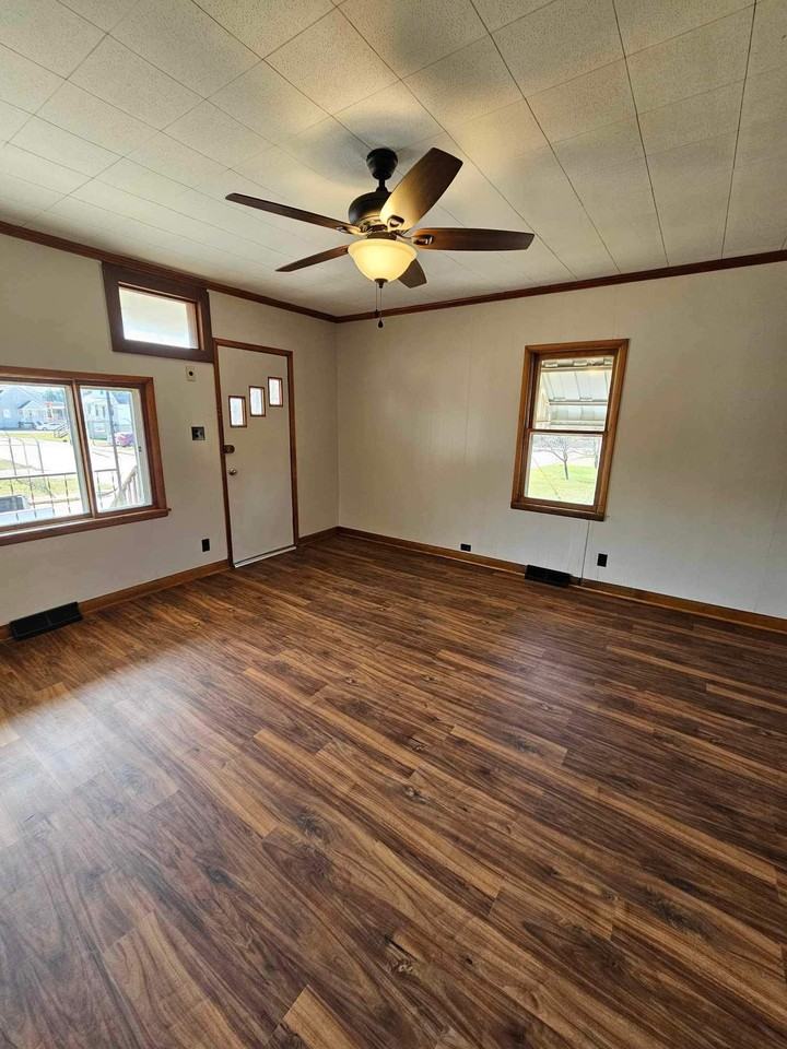 238 Wetzel St - Photo 3 of 19