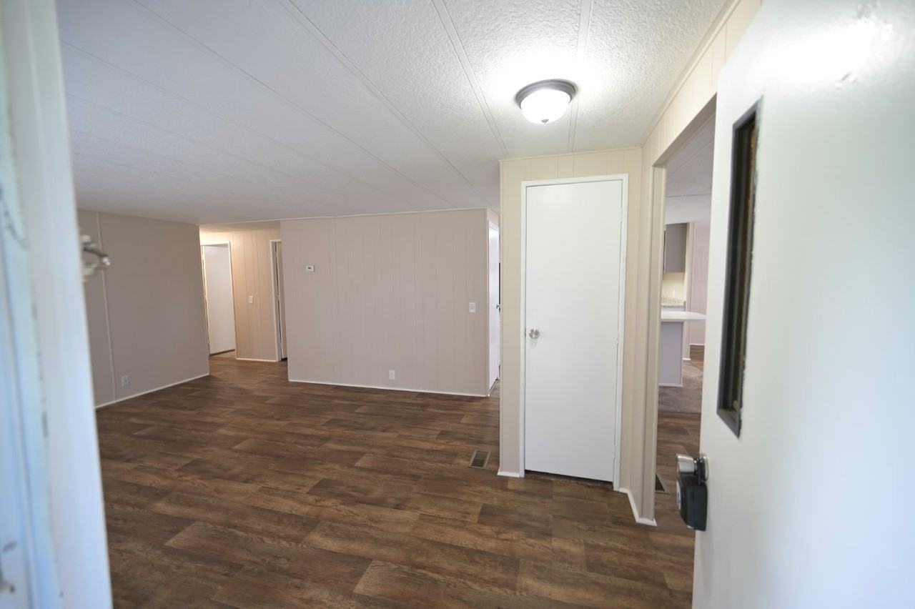 181 Gulls Ln - Photo 3 of 29