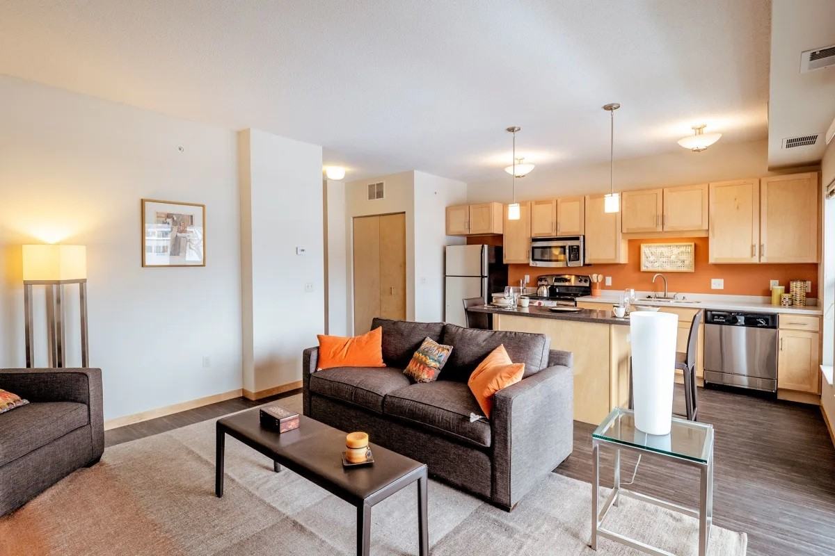 8th & 11th Ave S #5114 - Photo 4 of 8