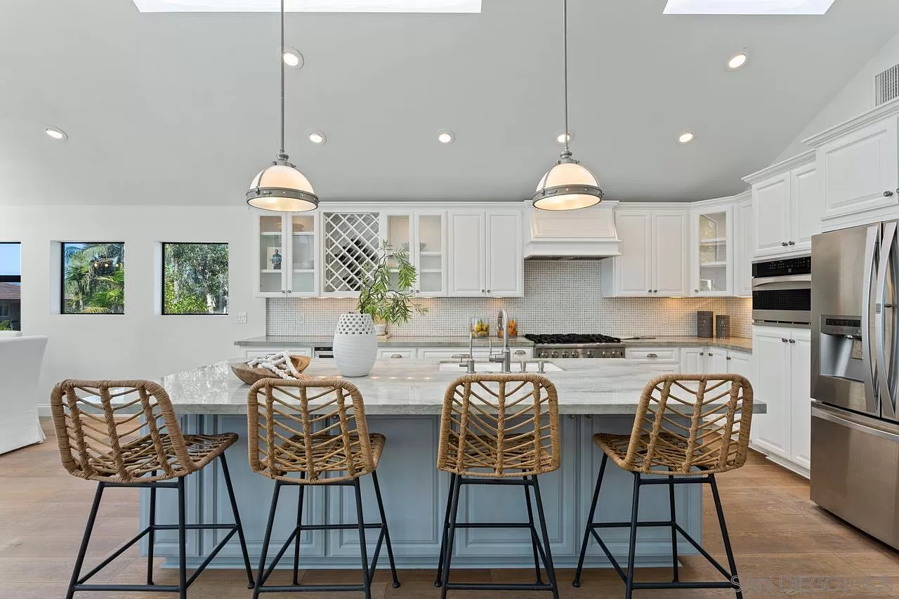 13664 Mar Scenic Dr - Photo 3 of 50