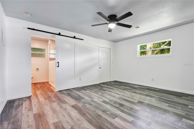 612 5th St - Photo 5 of 7