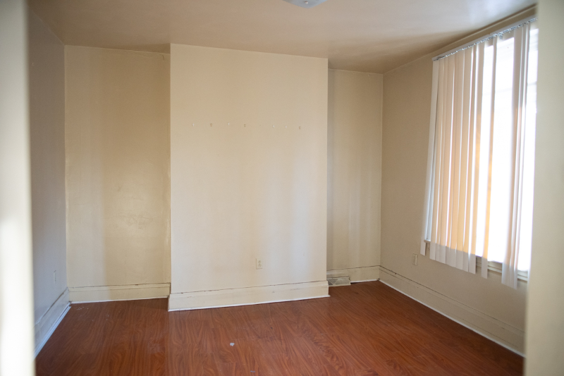 802 N Lang Ave - Photo 3 of 18