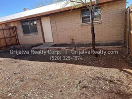 featured image of 3256 E Blacklidge Dr