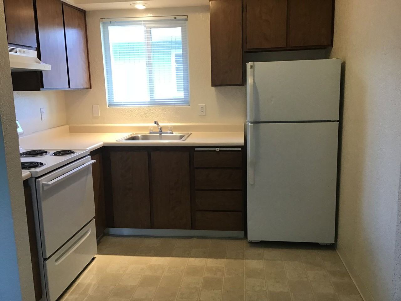 Plymouth Square Apartments 1150 809 Plymouth Dr Ne, Keizer, OR 97303