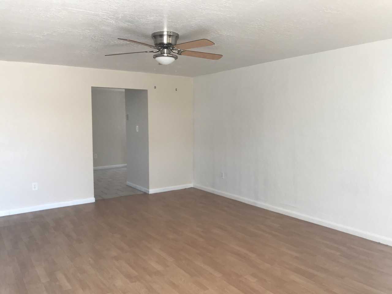 13433 N 16th Ave - Photo 2 of 10