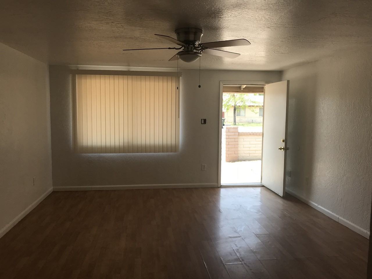 13433 N 16th Ave - Photo 3 of 10