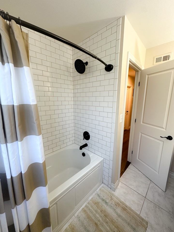 11819 Allbrook Dr #NA - Photo 2 of 9